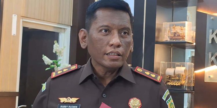 Kejari Kota Mojokerto Menahan 5 Tersangka Korupsi Proyek Kapal Majapahit