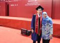 Gubernur Khofifah Jadi Tamu Kehormatan di Wisuda Putranya di Peking University Tiongkok