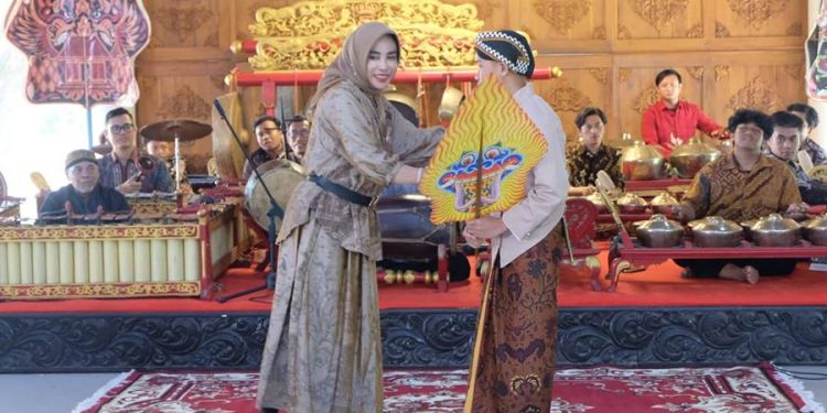 Festival Gamelan Kahuripan di Sidoarjo oleh Dekesda