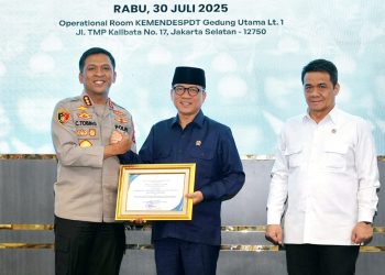 Bongkar Suap Perangkat Desa, Polresta Sidoarjo Terima Penghargaan Kementerian Desa