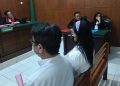 Pasangan Handy Soenaryo dan Jan Hwa Diana Diadili karena Merusak Kendaraan