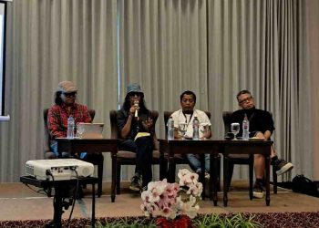 Seniman Ajak Dialog dengan Materialitas Kota