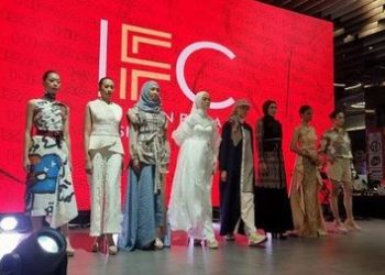 Busana Penuh Makna di SFT 2025, dari Still I Shine hingga Abyssal Bloom