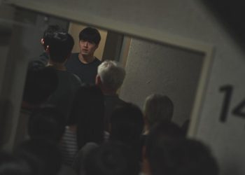 Teror Aneh di Apartemen, Sinopsis Film Wall to Wall yang Tayang di Netflix
