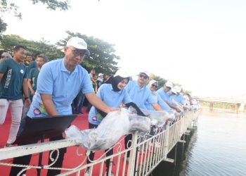 Tutup Muskomwil IV APEKSI, Wali Kota dan Kepala Daerah Bersepeda Bersama