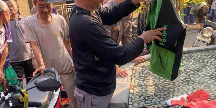 Warga Surabaya Nekat Akhiri Hidup di Area Masjid Perum GKB