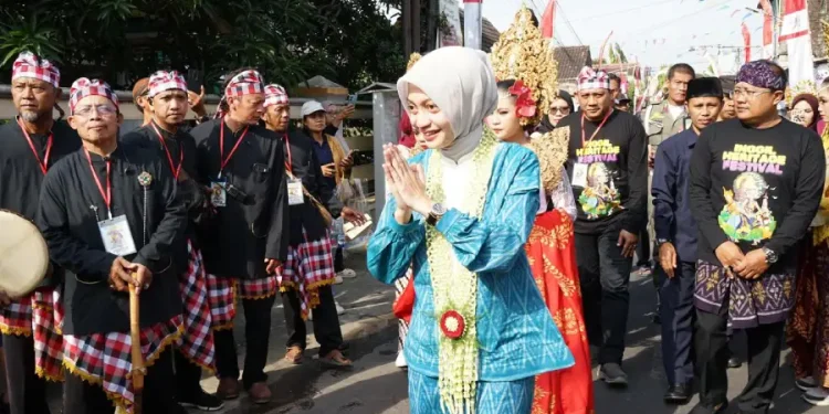 Masyarakat Belajar dan Saling Menginspirasi untuk Melestarikan Budaya