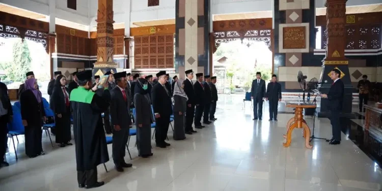 Mutasi delapan pejabat pemimpin OPD di Kabupaten Tuban beserta datanya