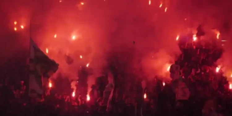 Bonek dan Bonita Energi Positif Persebaya di Setiap Pertandingan