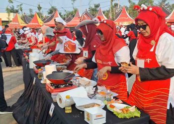 Festival Mojo 2025 Meriah, 50 Tim Berkompetisi dalam Kreasi Masakan Ayam Instan