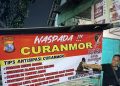 Kanit Reskrim Polsek Balongbendo Pasang Banner Himbauan Cegah Curanmor