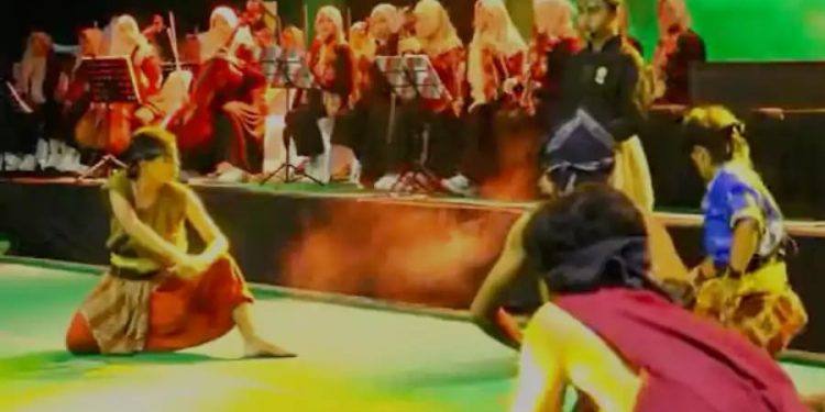 Panggung Teater dan Catwalk Pelajar, Ponorogo Ceria di Hari Jadi ke-529