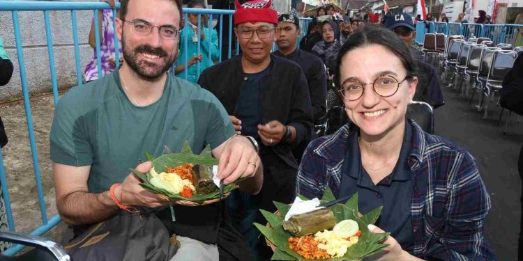 Festival Sego Lemeng dan Kopi Uthek Banyuwangi Menggugah Minat Wisatawan Mancanegara