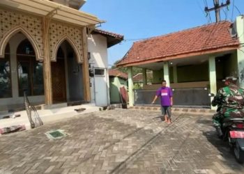 Tiga Motor Jemaah Hilang Dicuri Kawanan Bersenjata Saat Sholat Subuh di Mojokerto