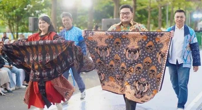 Dorong Generasi Muda Cintai Wastra Panjalu oleh Mas Dhito