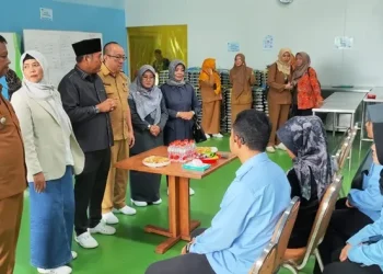 Tinjau SPPG DPRD Malang Pastikan MBG Aman untuk Sekolah Anak