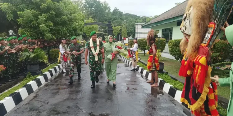 Letkol Arh Farauk Saputra Resmi Memimpin Kodim 0802
