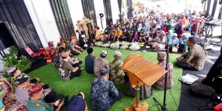 Petani Banyuwangi Laksanakan Tradisi Bubak Bumi dengan Doa Bersama dan Kenduri di Lokasi Tanam