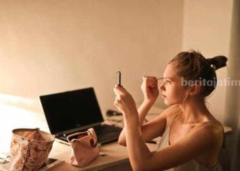 Hasil Make Up Gagal Total Ini 5 Kesalahan Kecil yang Sering Diabaikan
