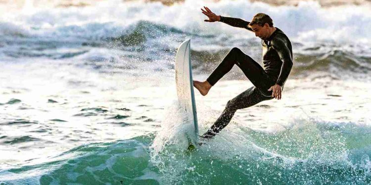 Temukan 4 Pantai Tersembunyi di Malang Selatan untuk Spot Surfing Baru!