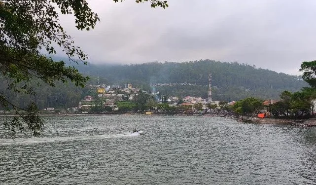 Pengunjung Telaga Sarangan Magetan Mengaku Dihina oleh Pedagang Sate, Respons Warganet Ramai