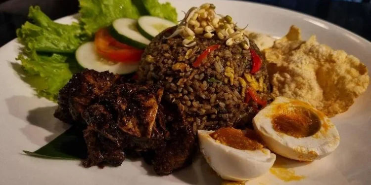 Nasi Goreng Rawon, Kreasi Baru dari Hotel Santika Premiere Gubeng