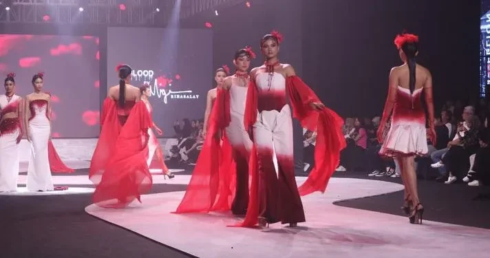 Pesona Koleksi Blood Desainer Migi Rihasalay di SFP 2025