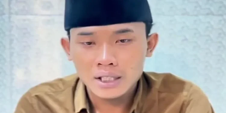 Wajah Pucat dan Lesu, Gus Elham Minta Maaf Kembali