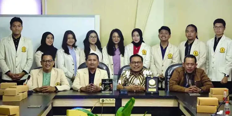 Ajak Mahasiswa UWKS Jadi Agent of Truth di Era Disrupsi Informasi