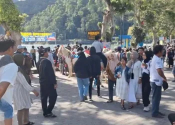 Kunjungan ke Telaga Sarangan Capai 12886 Wisatawan Selama Libur Nataru