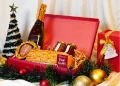 Sambut Natal 2025 dan Tahun Baru 2026 dengan Hampers Spesial di Swiss-Belinn Airport Juanda