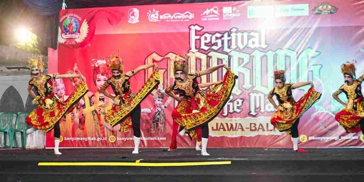 Festival Gandrung Banyuwangi Diramaikan Ribuan Penari dari TK hingga Umum