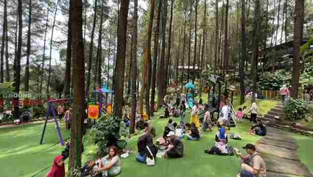 Wisata Alam Alas Veenuz Trawas Ramai Dikunjungi Saat Libur Nataru