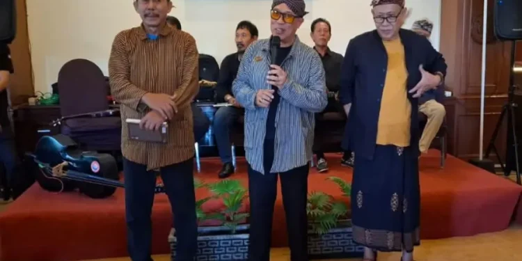 Kolaborasi Jurnalis Senior Imung dan Sasetya Luncurkan Antologi Cerpen