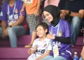 Mbak Wali Nribun di Stadion Brawijaya Harapkan Konsistensi Kemenangan Persik Kediri