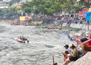 1,94 Juta Wisatawan Berkunjung ke Telaga Sarangan Selama Tahun 2025