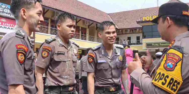 Sabet Emas SEA Games 2025, Tiga Polisi Lumajang Dapat Kenaikan Pangkat