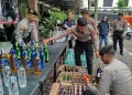 Polres Jombang Gagalkan Peredaran 680 Botol Miras dan Tangkap Tersangka AF Lagi